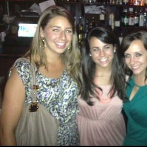 Floral v-neck dress with scrunched elastic waist